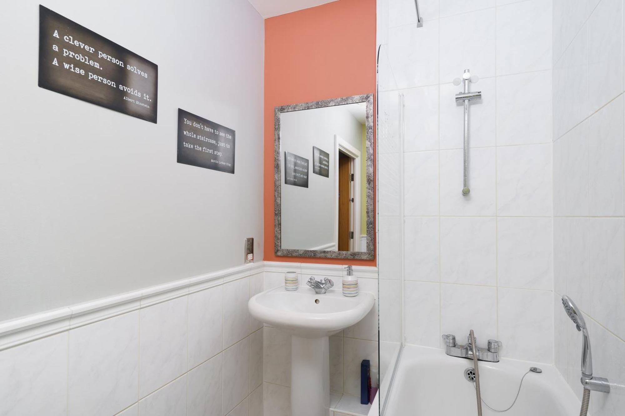 St George Wharf Apartment London Exterior photo